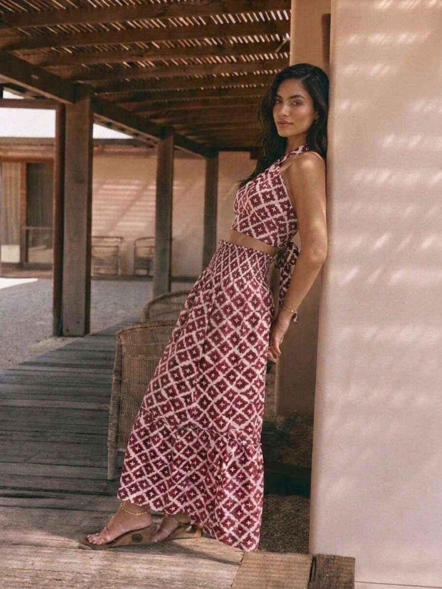 Bộ đồ hai mảnh phong cách Bohemian dành cho nữ: áo hai dây crop top xoắn và chân váy lửng xếp ly, bộ đồ nghỉ hè thanh lịch và thời trang. - Đỏ - Xem 1