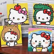 SANRIO 三幅三丽鸥钻石画套装，含木框，尺寸20*20厘米，图案包含Hello Kitty、酷洛米、肉桂狗、美乐蒂等热门卡通人物。简单的DIY钻石画制作工艺，非常适合缓解压力，也是家居墙面装饰的理想之选。可作为生日礼物、派对礼品、宾果游戏奖品、母亲节礼物、返校礼物或家居装饰品。 - 彩色 - 查看 8