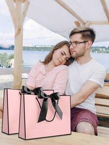 Túi quà cỡ trung bình 13 inch có quai xách, thích hợp đựng quà tặng. Mỗi túi bao gồm 2 giấy lụa và 1 thiệp. Tuyệt vời cho các bữa tiệc, đám cưới, tiệc cô dâu, Ngày của Mẹ và sinh nhật (Màu đen và hồng) - Trang trí tiệc và quà tặng - Xem 3