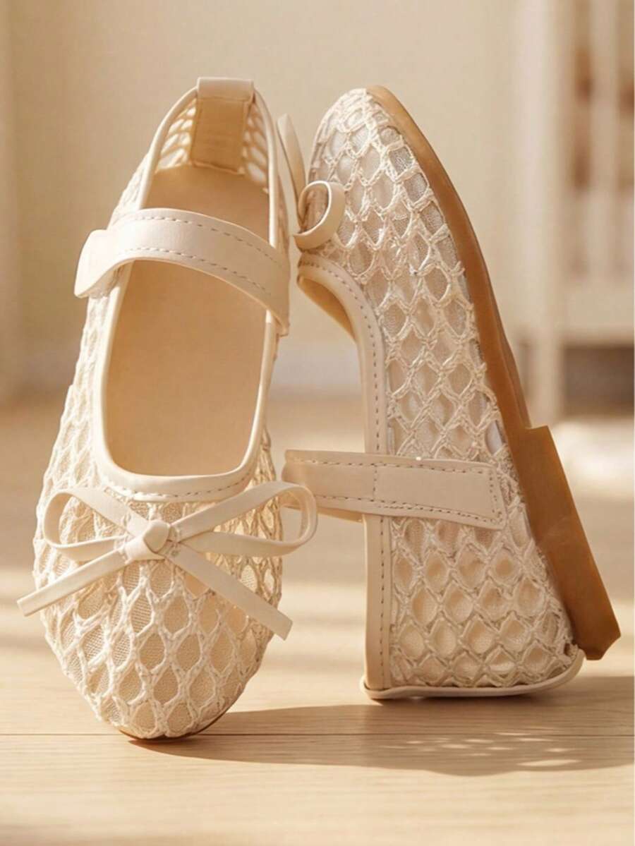 Zapatos de niña tipo Mary Jane de malla para 3-12 años. Parte superior de malla transpirable, cierre ajustable con . Estilo fresco y natural. ¡Adecuado para fiestas de cumpleaños y uso diario en el jardín de infantes! - Beis - Ver 1