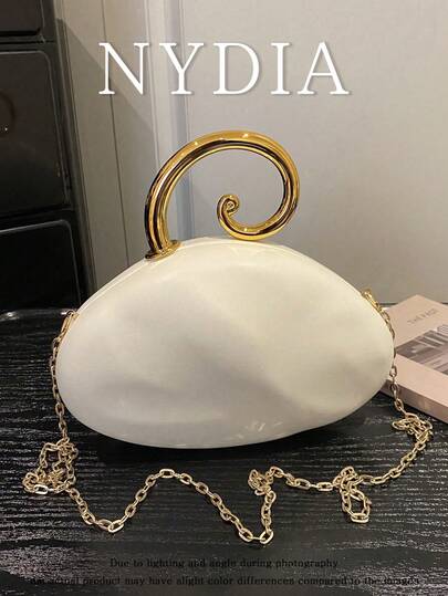 1 chiếc ví cầm tay sang trọng màu vàng ánh kim, thiết kế tay cầm xoắn ốc, dây đeo vai dạng xích có thể điều chỉnh, phong cách cổ điển Pháp, túi xách thanh lịch đa năng phù hợp cho đám cưới, tiệc tùng và hẹn hò (Sản phẩm thực tế có thể có sự khác biệt nhỏ về màu sắc so với hình ảnh do ánh sáng và góc chụp).