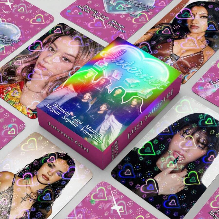 60pcs Heart-Shaped Holographic Small Cards, KATSEYE Glitter Cards, New Album Peripheral Photo Cards, Celebrity LOMO Greeting Cards - Multicolor - View 1