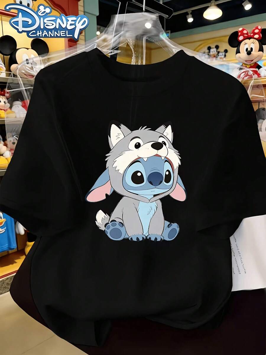 Disney License T Shirts, Disney Lilo & Stitch Cute Stitch In Wolf Hoodie Cartoon Graphic Tee, Kawaii Print Short Sleeve Crew Neck Casual T-Shirt For Women & Teen Girls, Summer Daily Wear Tops,  Disney Stitch Tshirt For Fans, Disney Vacation Shirt, Gift For Stitch Lovers  ,Camiseta, Summer Outfits For Women, Summer Clothes, Summer Tops, Tops For Women, Festival Outfits, Summer Tops For Women, Mother's Day, Mother's Day Clothing, Gifts For Family And Friends, Spring Outfits For Women, Officially Licensed Disney T-Shirts, Disney Men's And Women's Spring/Summer Fashion Casual Short-Sleeve T-Shirts - 黑色 - 查看 1