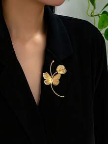 1 pieza Broche de mariposa de declaración - Diseño de mariposa calada en tono dorado para vacaciones y estilo callejero - Dorado - Ver 3