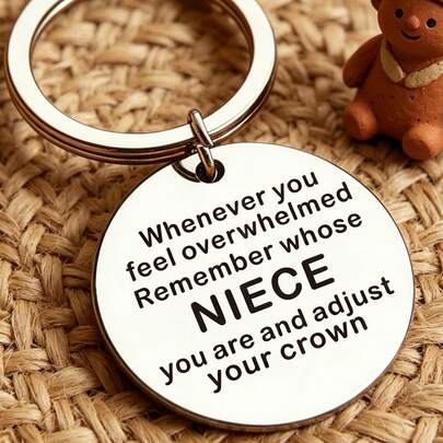 1pc Stainless Steel Keychain, Family Quote "Remember Who You Are Niece", Dog Tag Keyring, Graduation Birthday Baptism Memorial Gift, Suitable For Niece And Teenage Boys, Pendant Accessory, Backpack Decor, Campus Goth Y2K Style Gifts For Mother, Father, Graduation, And Teacher