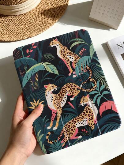 1 件装热带雨林豹纹印花平板保护套，兼容 iPad Mini 4/Mini 5/Mini 6/Mini 7/Air/Air 2/9.7/10.2/10.5/Air 4/Air 5/10.9/Pro 11 英寸/第十代/Air 11 英寸 (M2)-2024/Pro 11 英寸 (M4)-2024/Air 11 英寸 (M3) 2025/(A16) 11 英寸第十一代 2025/Air 8 (M4)2026 (11 英寸)，Galaxy Tab A8 10.5 英寸 2022。内置笔槽，三折支架，TPU 软边保护，磁吸式睡眠/唤醒功能，简约/创意/趣味/个性化设计。