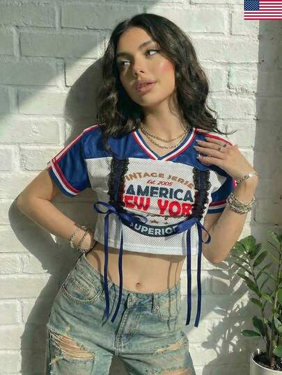 女士休闲美国网眼针织半透明V领撞色蕾丝短款T恤，适合春夏穿着，Blokette Blokecore Remake，2026世界杯