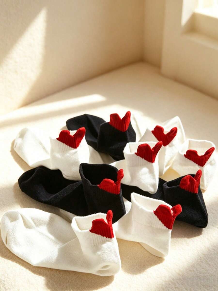 10/5/1 Pair Women's Cute Heart Decor Ankle Socks, Thin Soft Breathable Black White Red Contrast Color Casual Short Socks, Sweet Fashion Low-Cut Socks, Spring Summer Youthful Adorable Socks, Women's Comfortable Casual Socks - Multicolor - View 1