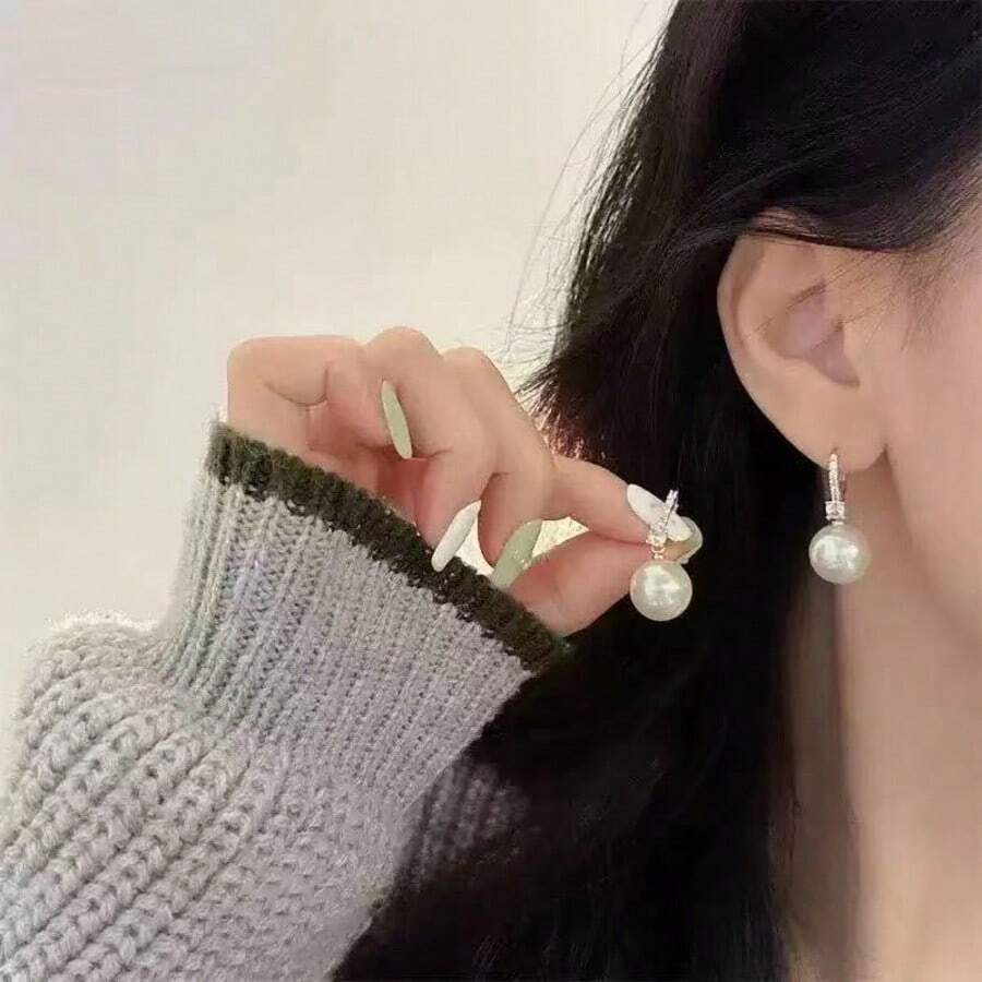 2件套新款优雅立方氧化锆珍珠耳环，女士日常佩戴 - 白色 - 查看 1