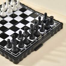 1套迷你便携式折叠国际象棋套装，休闲娱乐活动 - 彩色 - 查看 6