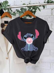 Disney License T Shirts, Disney Lilo & Stitch Cute Bubble Gum Stitch Graphic Tee, Kawaii Cartoon Print Short Sleeve Crew Neck Loose Fit T-Shirt For Women & Teen Girls, Summer Daily Wear Oversized Tops,  Disney Stitch Tshirt For Fans, Disney World Trip Shirt, Disneybound Gift For Stitch Lovers, Birthday Gift For Her  ,Camiseta, Summer Outfits For Women, Summer Clothes, Summer Tops, Tops For Women, Festival Outfits, Summer Tops For Women, Mother's Day, Mother's Day Clothing, Gifts For Family And Friends, Spring Outfits For Women, Officially Licensed Disney T-Shirts, Disney Men's And Women's Spring/Summer Fashion Casual Short-Sleeve T-Shirts - 黑色 - 查看 1