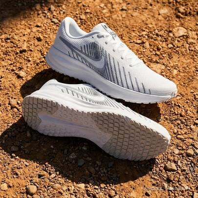  Giày chạy bộ cổ thấp NIKE RUN DEFY dành cho nam HM9594-122