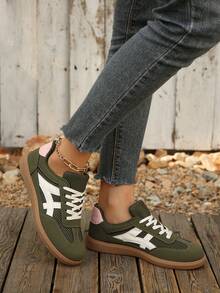 Student Fashion Lace-Up Low-Top Casual Sneakers For Teenage Girls - Green - View 7