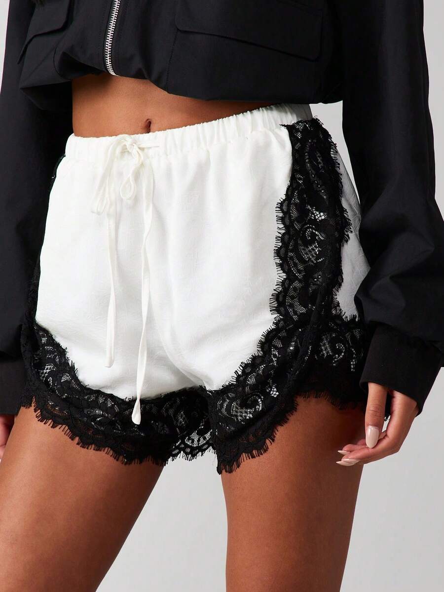 Boho Women's Lace Trim Satin Silk Shorts Shiny Elastic Waist Mini Shorts Pettipants Half Slip Shorts French Knickers Boyshorts For Dresses Full Coverage Underwear Lounge Pants - F206351-白色 - 查看 1