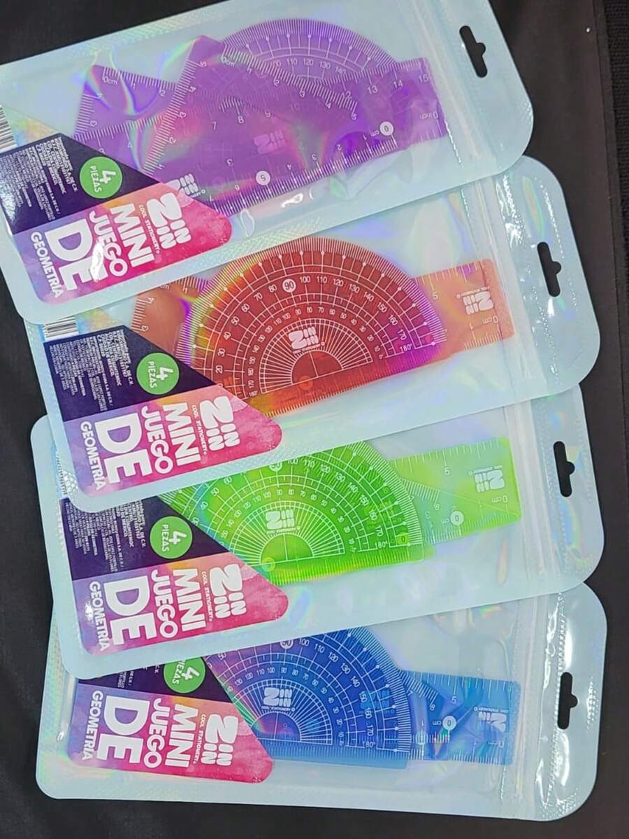 MINI JUEGO DE GEOMETRIA DE PLASTICO 4 PIEZAS 4 COLORES DISPONIBLES - COLORES - Ver 1