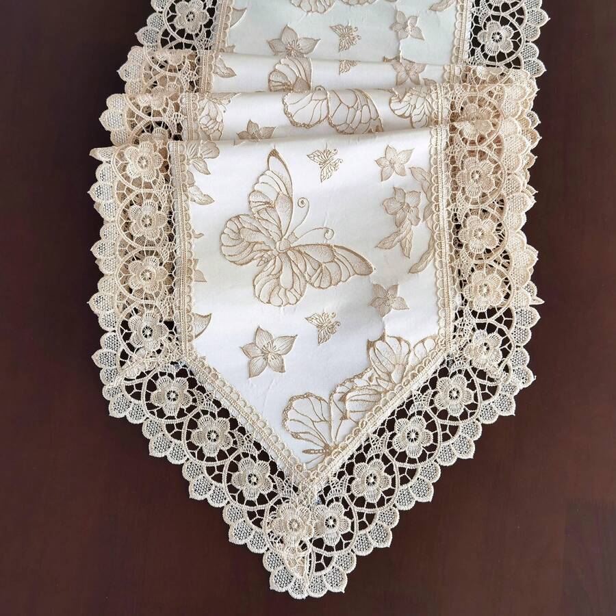 1件涤纶缎面精美压花3D提花桌旗,饰有刺绣蕾丝花边;适合春、夏及所有季节;是装饰家居厨房餐桌、壁柜、床头柜、鞋柜和梳妆台的理想之选;也适用于节日、派对、户外野餐、新婚夫妇礼物、周年纪念装饰、桌布和罩布等场合。 - 金色-蝴蝶 - 查看 1