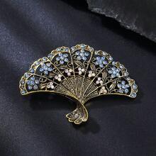 1pc Vintage Hollow Fan Brooch, Antique Gold Rhinestone Fan-Shaped Clothing Pin, High-End Coat Accessory - Ancient Bronze - View 5