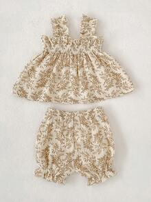 2pcs Baby Girl Ditsy Floral Spaghetti Strap Top And Ruffle Shorts Set - Khaki - View 3