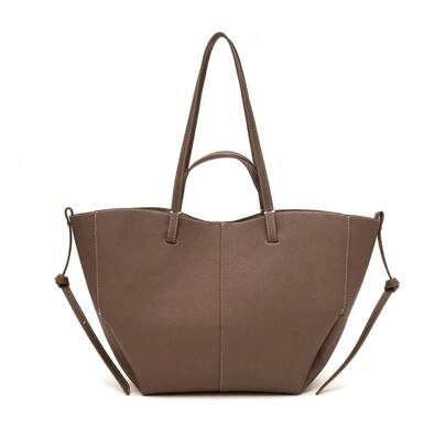 (Free Shipping) Large-Capacity Women's Cowhide Handbag, Pleated Crossbody Bag, Lightweight Skirt, Luxury Brand Design, Comfortable Bag, Women's Handbag Four Seasons Fashion Shoulder Bag