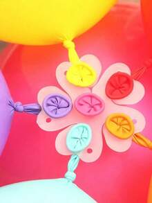 50pcs Clover Shaped Balloon Clips - Flower Shaped Balloon Fixers, DIY Balloon Accessories, Party Decorations, Balloon Shaping Tools, Suitable For Weddings, Birthdays, Graduations, Anniversaries, Theme Parties, Retro Gatherings, Bachelorette Parties - one-size - View 6