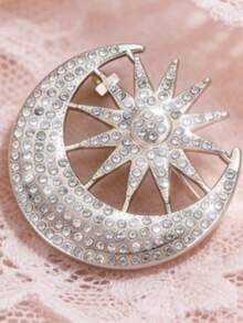 1 pieza Broche de moda con diseño de estrella y luna hueco, todo cubierto de rhinestones, anti-exposición - broche - Ver 10