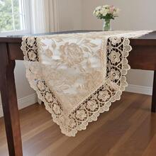 1件裝 聚酯緞面精緻壓紋3D提花桌旗，附刺繡蕾絲邊，適合春夏及四季使用，適用於居家廚房餐桌、牆櫃、床頭櫃、鞋櫃與梳妝台裝飾，理想的節日、派對、戶外野餐、婚禮禮物、週年裝飾桌布與桌巾 - 金色-花卉 - 查看 12