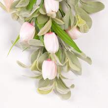 1 pieza Guirnalda de tulipán con lazo de oreja de cordero y gota, decoración artificial verde para colgar en la puerta, adecuada para ambientación de primavera/verano, decoración de pared de estilo granja para días festivos, apta para todas las estaciones, hogar, jardín, boda o regalo - A - Ver 10
