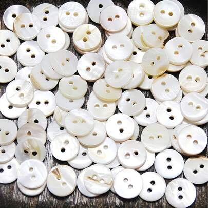 200 botones de concha de agua dulce natural, con dos agujeros, resistentes y duraderos, con patrones naturales, adecuados para decorar camisas, chaquetas, suéteres y otras prendas abotonadas, manualidades DIY, ropa de muñecas, el mejor regalo para los trabajadores de costura a mano. Múltiples tamaños que van desde 10 mm hasta 25 mm