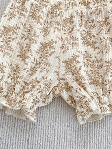 2pcs Baby Girl Ditsy Floral Spaghetti Strap Top And Ruffle Shorts Set - Khaki - View 6