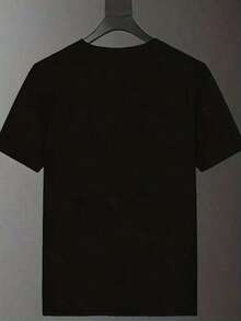 ‌   Camiseta corta de cuello redondo para hombre, holgada y versátil con estampado de diseño divertido que trae alegría. Ideal para vacaciones, viajes y actividades recreativas. Tejido suave de alta calidad ofrece máxima comodidad - Negro - Ver 3