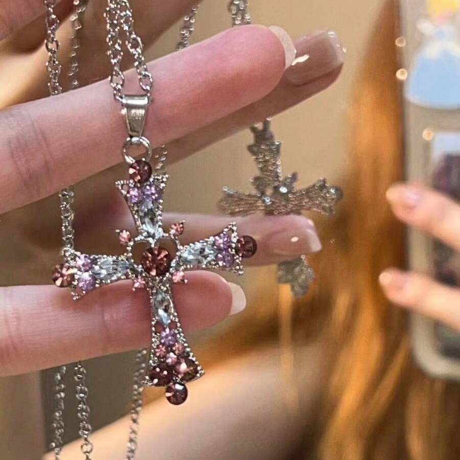 哥特式欧美Y2K小众个性化水钻十字架吊坠项链（女士款） - 粉色 - 查看 1