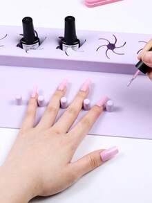 1 Peça de Almofada de Base de Silicone Roxa para Unhas, Placa de Prática para Iniciantes na Aplicação de Unhas Acrílicas, Almofada Antiderrapante para Polimento de Unhas, Ferramentas de Prática Multifuncionais com Armazenamento, Adequado para Salões de Unhas e Uso Doméstico, Produtos para Unhas, Ferramentas para Unhas - Malva - Visão 5