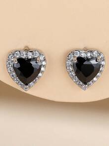 一对奢华简约时尚甜美心形锆石耳钉，优雅别致的小众设计，百搭的办公佩戴耳环 - 耳環 - 查看 15