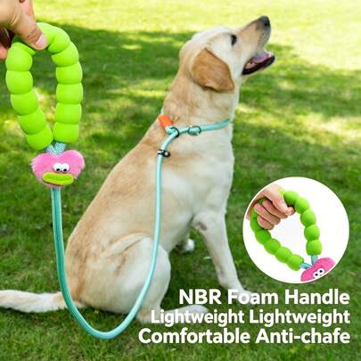 1 dây dắt chó bằng mút NBR mềm mại, thiết kế hình trái tim hoạt hình dễ thương, dây dắt chó huấn luyện thoải mái, chống trượt, phù hợp cho chó nhỏ/vừa/lớn, tay cầm có đệm bền chắc và phản quang.