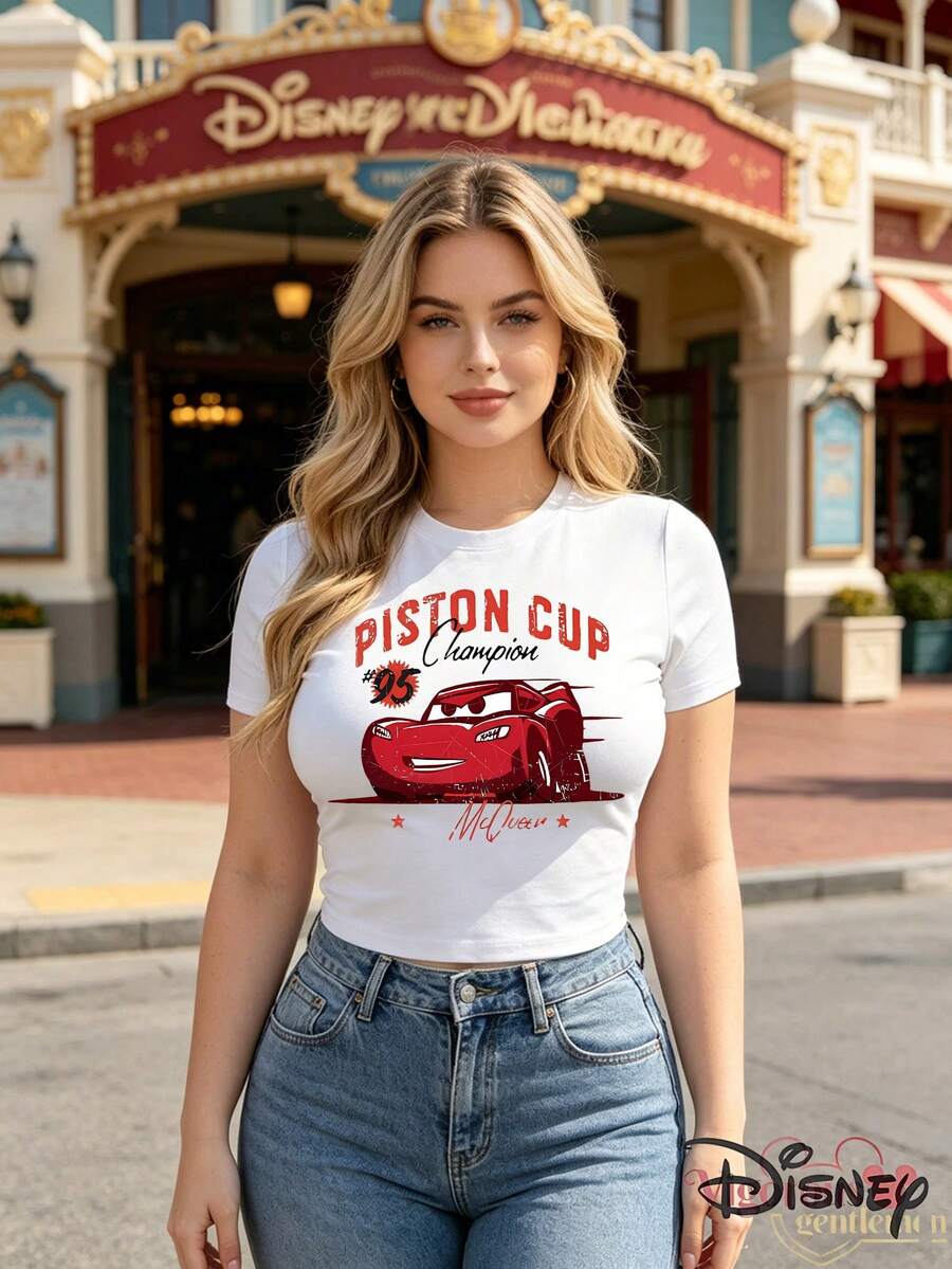 Disney Licensed Style | Lightning McQueen Piston Cup Champion Print Slim Fit Women's Short Sleeve T-Shirt - Speed Passion & American Retro Vibe, Soft Breathable Fabric, Crew Neck, Ideal For Racing Themed & Daily Casual Wear - trắng - Xem 1