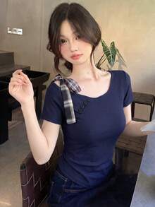不对称蝴蝶结设计露肩短袖T恤，修身剪裁，适合夏季女士叠穿 - 藏蓝色 - 查看 2