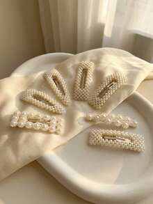 4pcs Girls' Fashionable Minimalist Pearl Flower Hair Clips, Suitable For Daily Wear - White - View 2