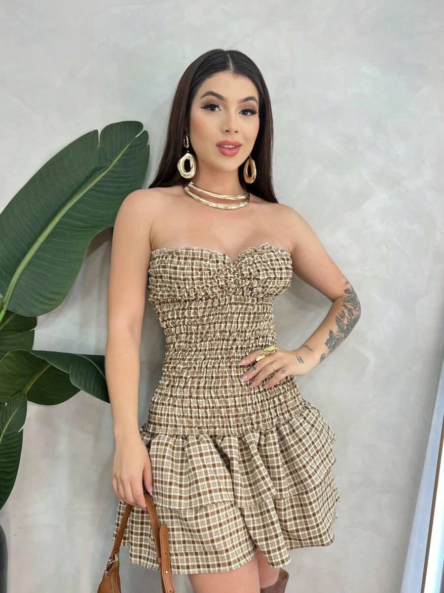 Women's Short Plaid Strapless Dress With Ruffles - Sexy And Elegant - Autumn/Winter Fashion - Caqui - Ver 1