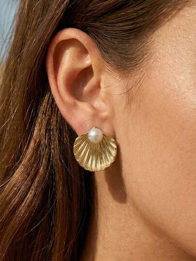 Bông tai ngọc trai vỏ sò mới cho nữ, không gây dị ứng, không bị xỉn màu, phụ kiện tai hàng ngày cho phái đẹp, bông tai kim loại hình vỏ sò thời trang cho nữ, phong cách nghỉ mát biển, quà tặng trang sức, bông tai ngọc trai trắng tròn cho bé gái, tuyệt vời cho các dịp sang trọng, lễ hội, đám cưới, hàng ngày, lễ hội âm nhạc, kỳ nghỉ biển. Hoàn hảo cho Ngày Valentine, sinh nhật, Ngày của Mẹ.