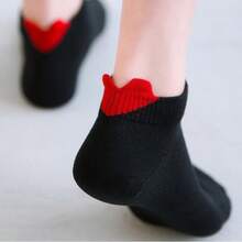 10/5/1 Pair Women's Cute Heart Decor Ankle Socks, Thin Soft Breathable Black White Red Contrast Color Casual Short Socks, Sweet Fashion Low-Cut Socks, Spring Summer Youthful Adorable Socks, Women's Comfortable Casual Socks - Multicolor - View 3