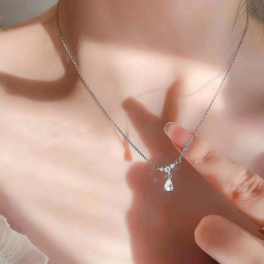 合金锁骨链短项链 轻奢项链 - 水滴項鍊 - 查看 1