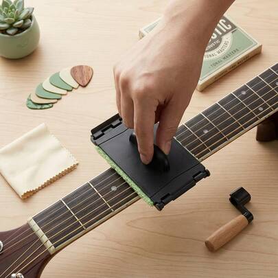 Dung dịch vệ sinh dây đàn guitar, khăn lau cần đàn, dụng cụ dưỡng cần đàn, thích hợp cho đàn guitar acoustic/violin/bass/ukulele/guitar điện và các nhạc cụ khác.