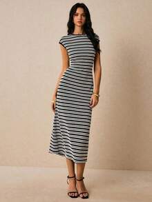 Vestido ajustado de mujer con rayas de moda, de verano - Blanco y Negro - Ver 7
