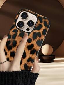 1pc Leopard Print PU Soft Leather Anti-Drop Anti-Shock Phone Case With Sound Enhancing Design, Suitable For Apple 17 Pro Max/16 Pro Max/16 Plus/13 Pro Max/14 Pro Max 13 14 11 12 Pro 11/15 Pro, Galaxy S24 Ultra, Ideal Gift - Caramel Brown - View 5