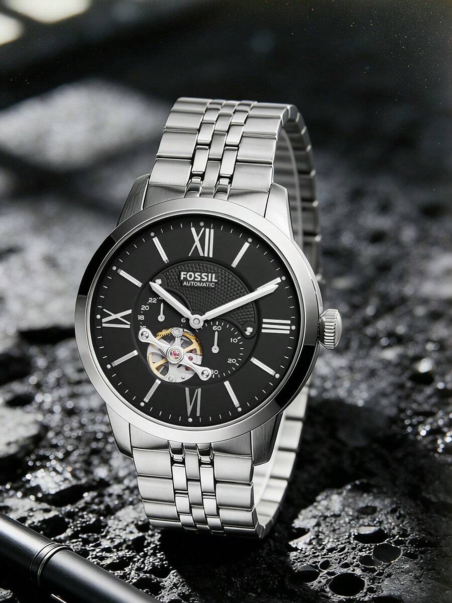 “Fossil ME3107 男士自动机械表 - 不锈钢表壳和皮革表带,矿物水晶表镜,50米防水,黑色表盘” - 黑色 - 查看 1