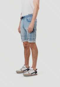 Koroshi Pantalón corto jogger denim cargo hombre composición 75%Algodon 24%Poliester 1%Elastano AZUL CL / LIGHT BLUE Tallas L/M/S/XL/XXL Proporciona elasticidad y libertad de movimiento. Ideales para un estilo casual versátil. - Celeste - Ver 7