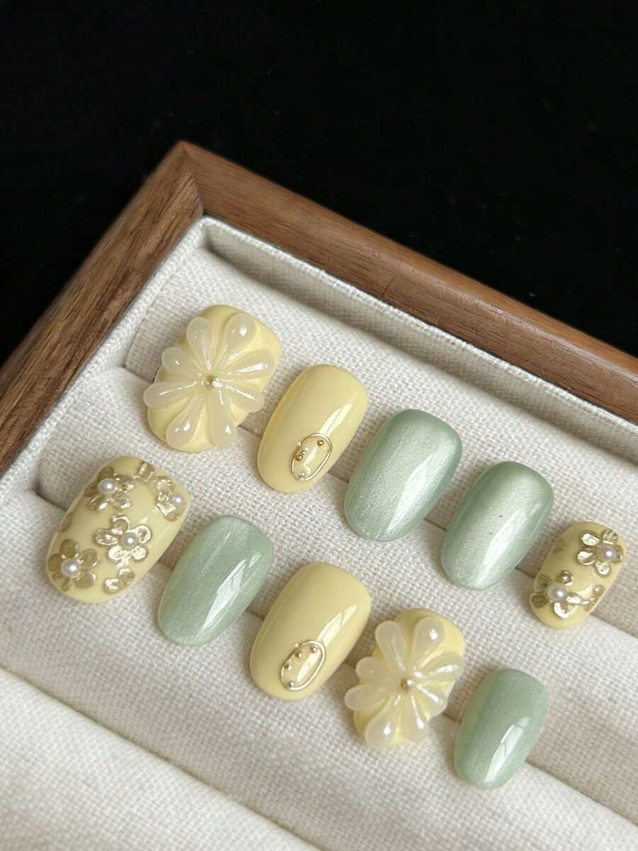 qihangxin 10片手工穿戴甲，黃色指甲，綠色貓眼，手繪金線與花朵，手繪3D水滴花，秋季風格，短款，橢圓形，杏仁形，附工具組，適合日常佩戴與節日禮物