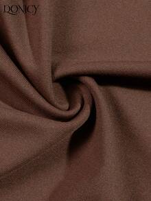 DONICY 女士性感棕色单肩紧身迷你连衣裙，弹力面料，褶皱细节，复古风格，适合派对和约会之夜 - 棕色 - 查看 3