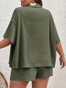 Women's Plus Size Green Woven Fabric 2-Piece Set, Short Sleeve Polo Collar Button Shirt Paired With Drawstring Shorts, Summer Casual Outfit Elegant - Dark Green - View 3