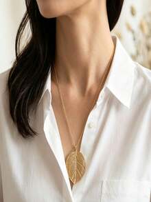 1pc Fashionable & Elegant Leaf Pendant Necklace, Suitable For Women's Daily And Casual Wear - Yellow Gold - View 3